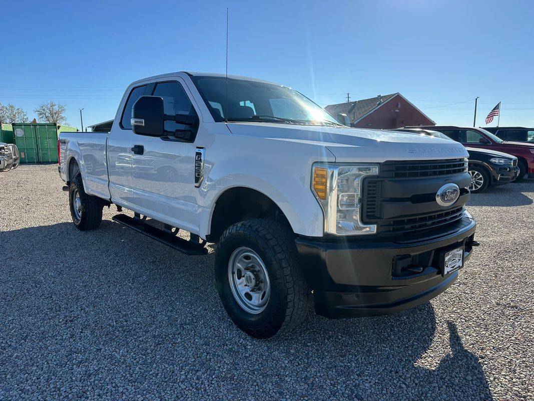 2017 Ford Super Duty F-250 XL — Pickup Truck — 143,131 mi — Brighton, CO