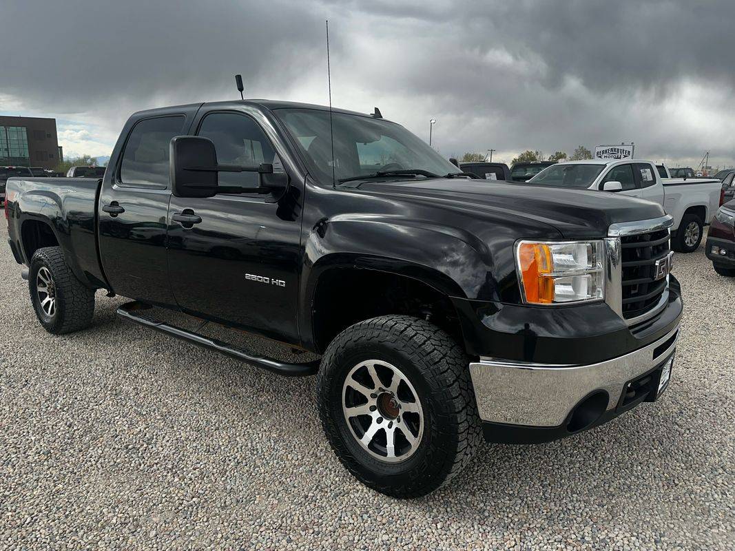 2010 GMC Sierra 2500HD SLE — Pickup Truck — 260,033 mi — Brighton, CO