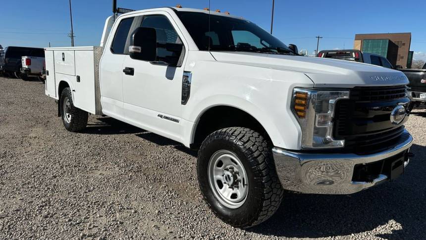 2018 Ford Super Duty F-350 Chassis Cab XL — Chassis Cab Truck — 161,447 mi — Brighton, CO
