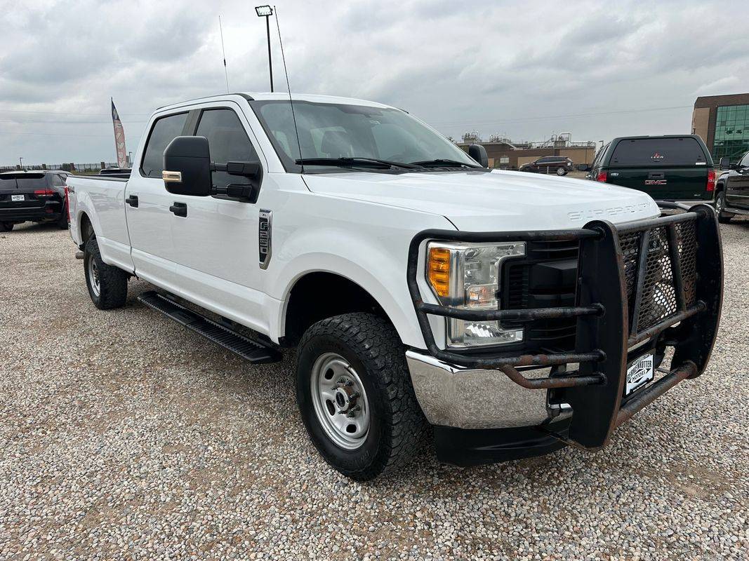2017 Ford Super Duty F-250 XL — Pickup Truck — 186,006 mi — Brighton, CO