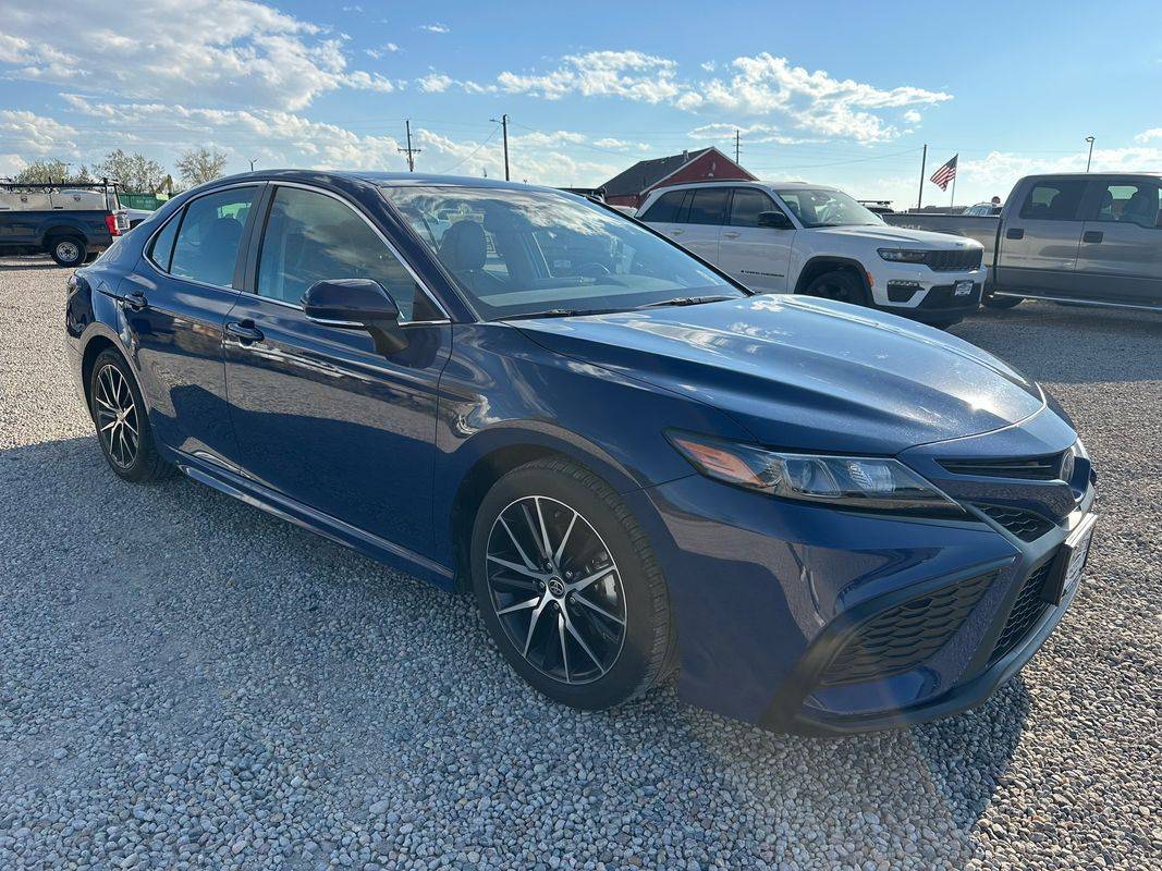 2024 Toyota Camry Hybrid SE — Sedan — 21,774 mi — Brighton, CO