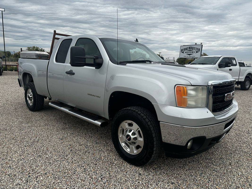 2011 GMC Sierra 2500HD SLE — Pickup Truck — 116,084 mi — Brighton, CO
