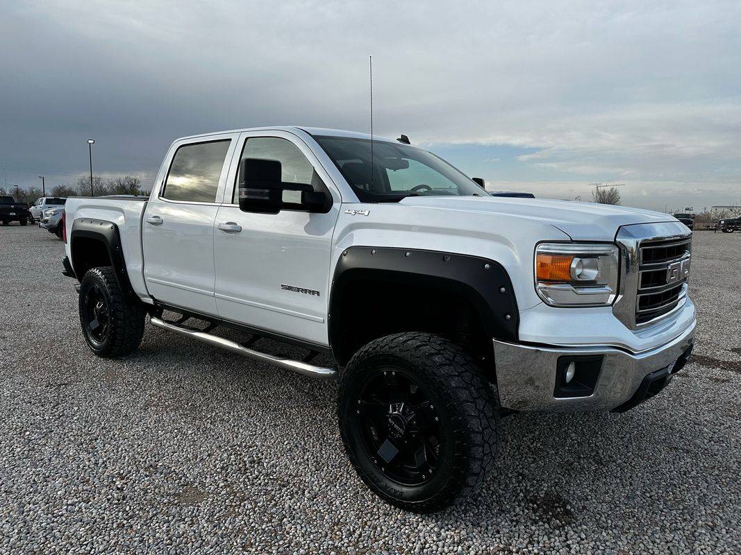 2014 GMC Sierra 1500 SLE — Pickup Truck — 98,240 mi — Brighton, CO