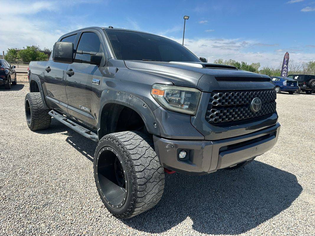 2018 Toyota Tundra SR5