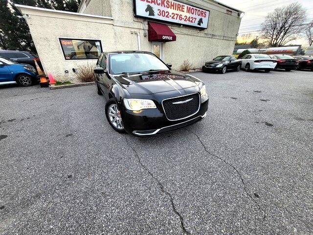 2017 Chrysler 300 Limited — Sedan — 115,942 mi — New Castle, DE