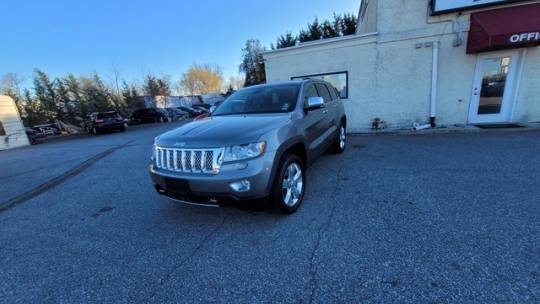 2013 Jeep Grand Cherokee Overland Summit — SUV — 87,460 mi — New Castle, DE