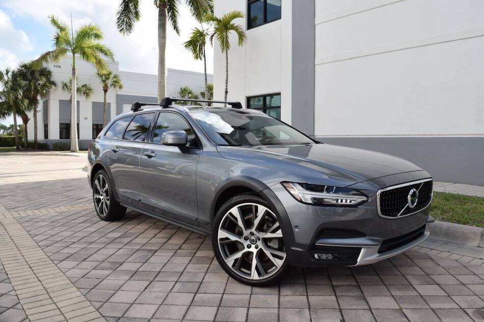 2017 Volvo V90 Cross Country T6 — Wagon — 119,200 mi — Royal Palm Beach, FL