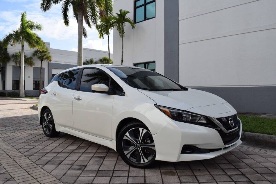 2022 Nissan LEAF SV — Hatchback — 71,225 mi — Royal Palm Beach, FL