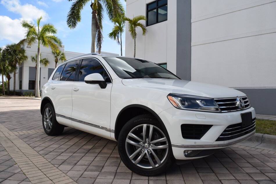 2015 Volkswagen Touareg TDI Lux — SUV — 141,660 mi — Royal Palm Beach, FL