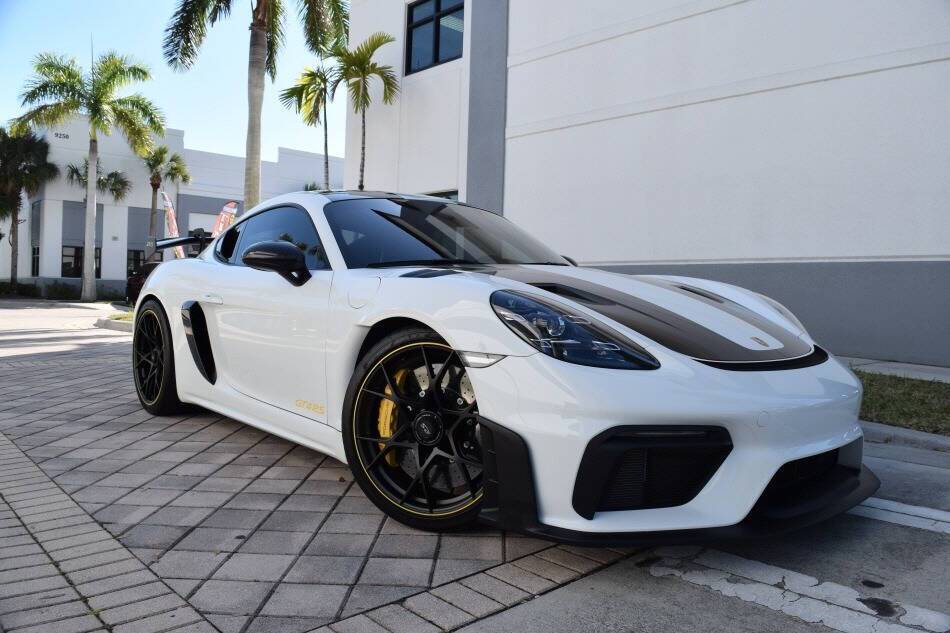 2024 Porsche 718 Cayman GT4 RS — Coupe — 1,830 mi — Royal Palm Beach, FL