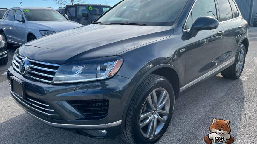 2016 Volkswagen Touareg TDI Lux — SUV — 74,681 mi — Palatine, IL