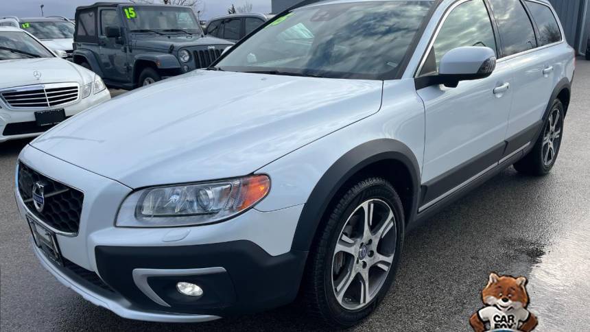 2015 Volvo XC70 T6 Platinum — Wagon — 92,285 mi — Palatine, IL