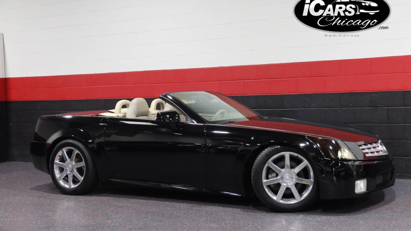 2004 Cadillac XLR Standard — Convertible — 62,978 mi — Skokie, IL