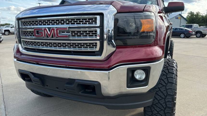2015 GMC Sierra 1500 SLE — Pickup Truck — 89,097 mi — Springfield, IL