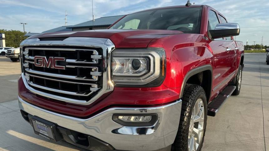 2018 GMC Sierra 1500 SLT — Pickup Truck — 118,079 mi — Springfield, IL
