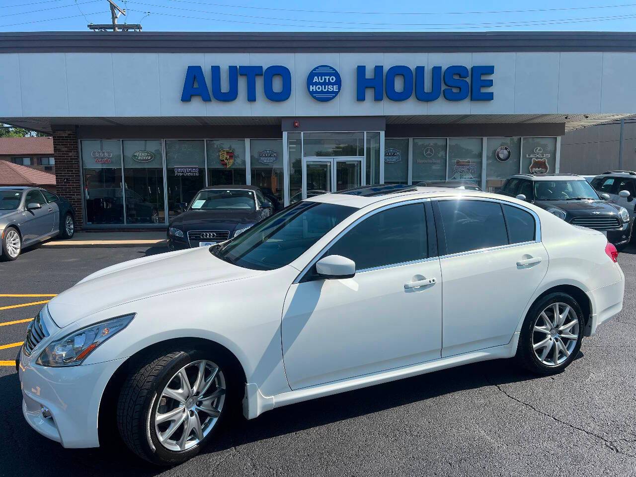 2011 INFINITI G G37x — Sedan — 97,661 mi — Downers Grove, IL