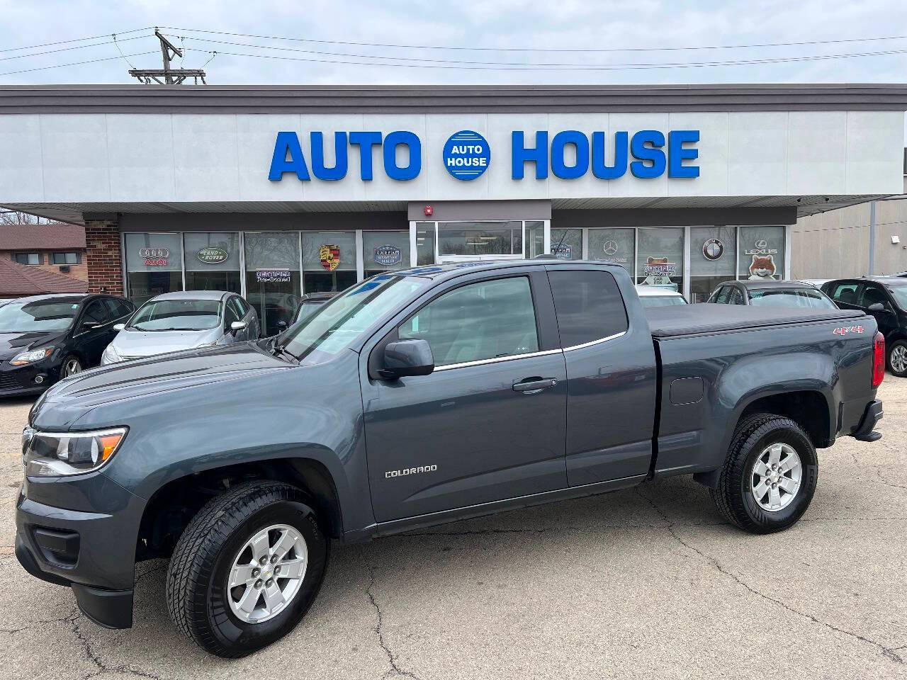2017 Chevrolet Colorado WT — Pickup Truck — 67,801 mi — Downers Grove, IL