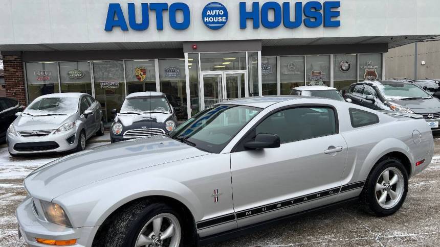2007 Ford Mustang Premium — Coupe — 112,015 mi — Downers Grove, IL