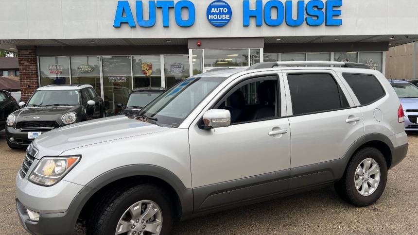 2009 Kia Borrego EX — SUV — 105,976 mi — Downers Grove, IL