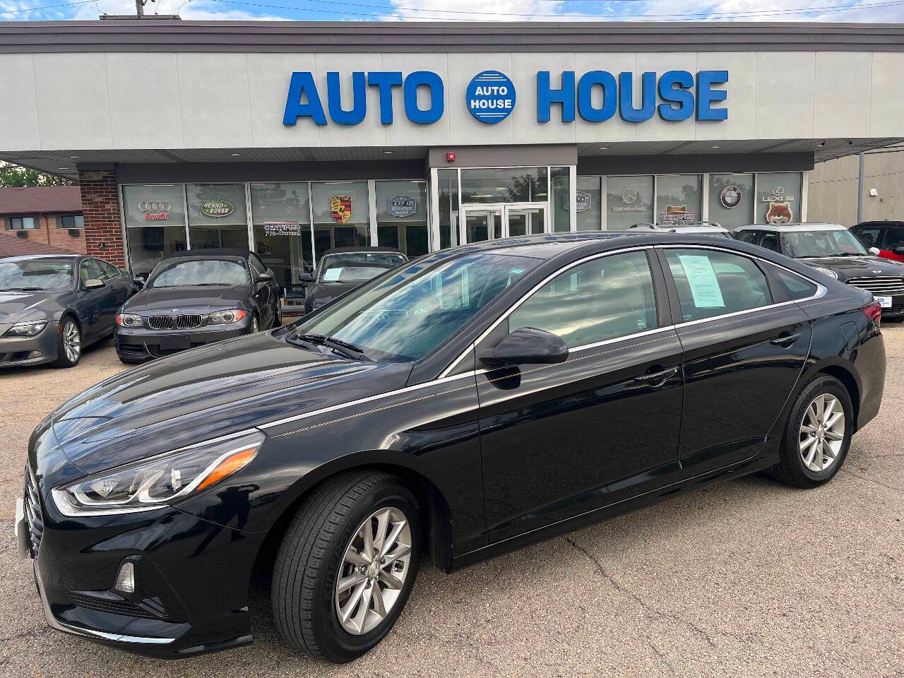 2019 Hyundai Sonata SE — Sedan — 45,397 mi — Downers Grove, IL