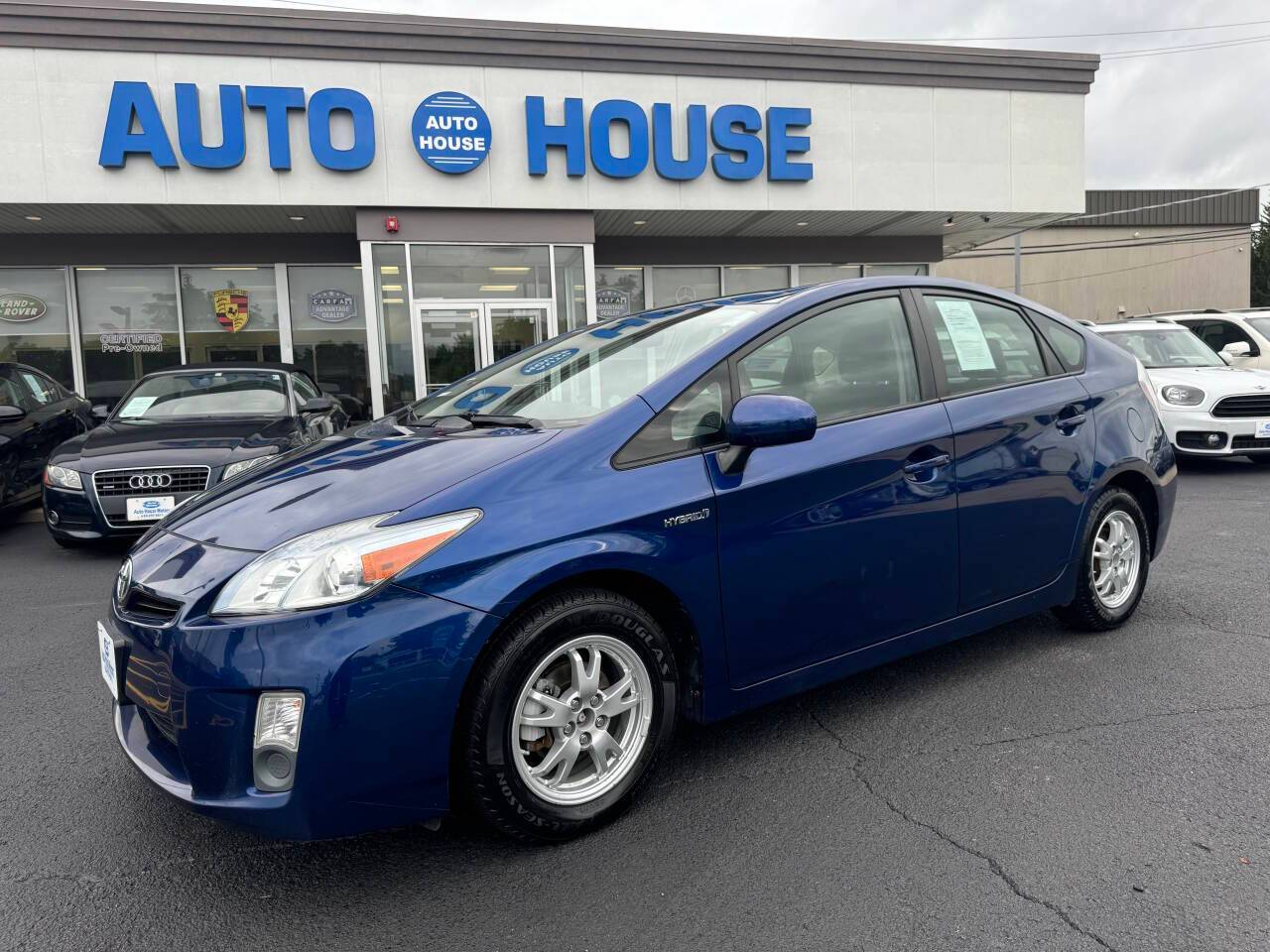 2011 Toyota Prius One — Sedan — 120,851 mi — Downers Grove, IL