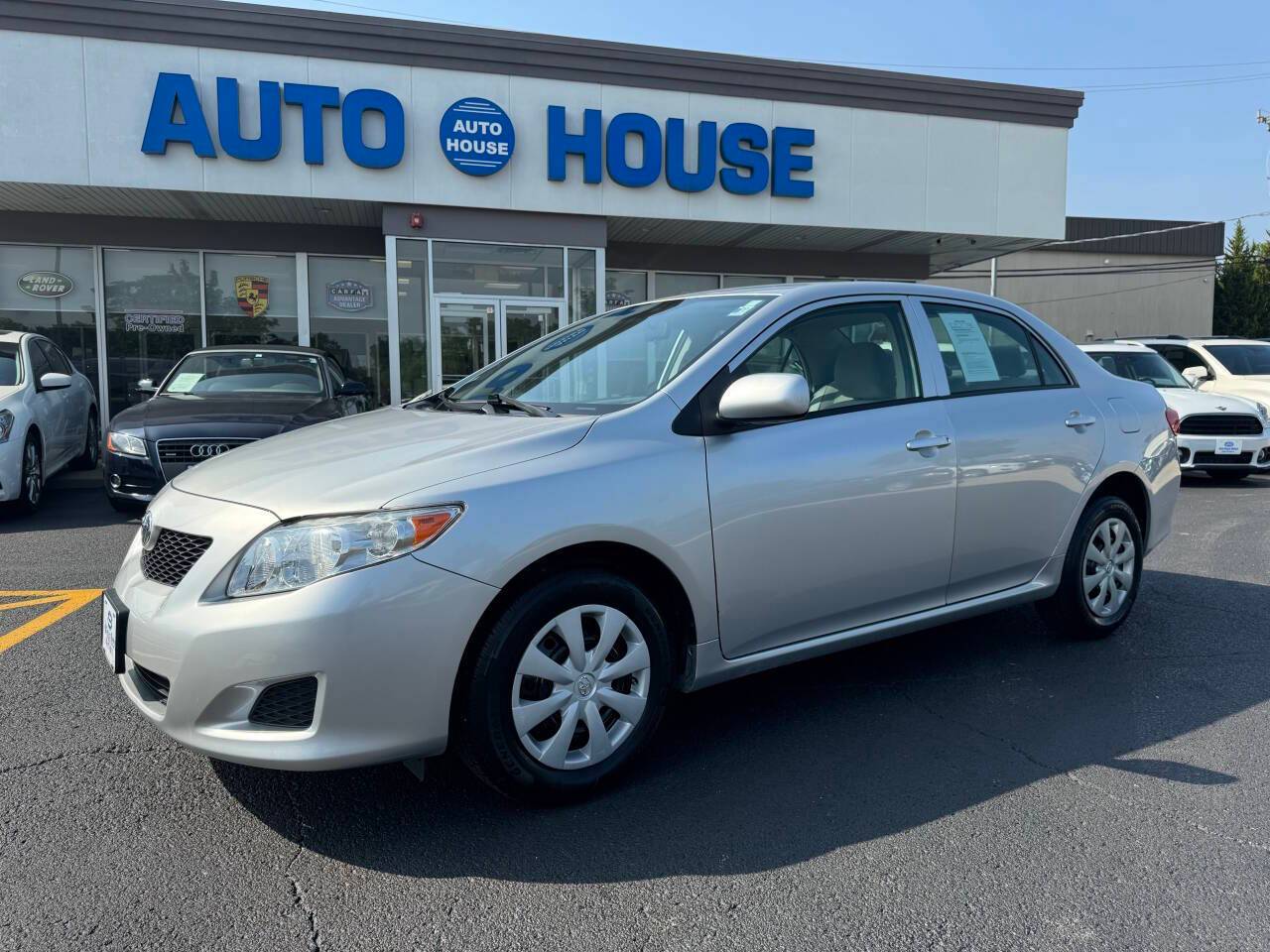 2009 Toyota Corolla LE — Sedan — 85,294 mi — Downers Grove, IL