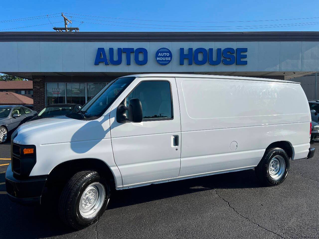 2014 Ford Econoline Cargo Van E-150 — Cargo Van — 194,815 mi — Downers Grove, IL
