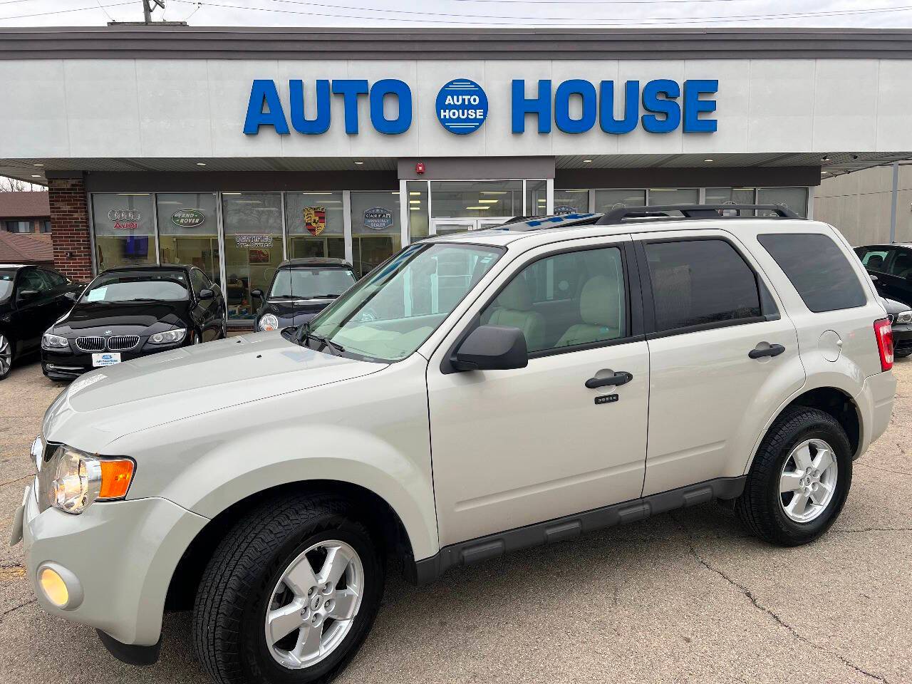 2009 Ford Escape XLT — SUV — 64,739 mi — Downers Grove, IL