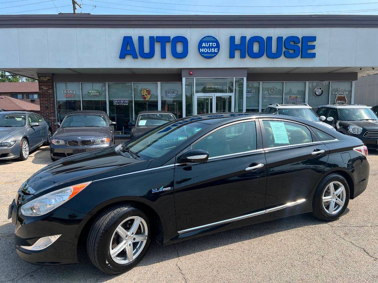 2012 Hyundai Sonata Hybrid Base — Sedan — 82,018 mi — Downers Grove, IL