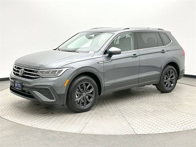 2024 Volkswagen Tiguan SE — SUV — 3,827 mi — Littleton, CO