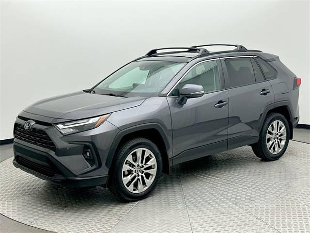 2023 Toyota RAV4 XLE Premium — SUV — 17,888 mi — Littleton, CO