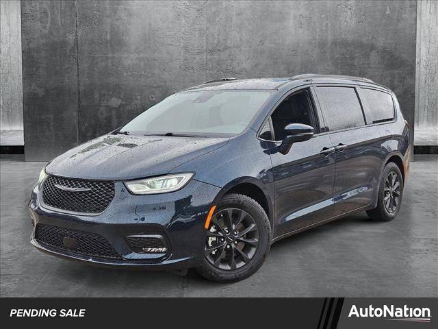 2022 Chrysler Pacifica Touring — Minivan — 48,652 mi — Frisco, TX