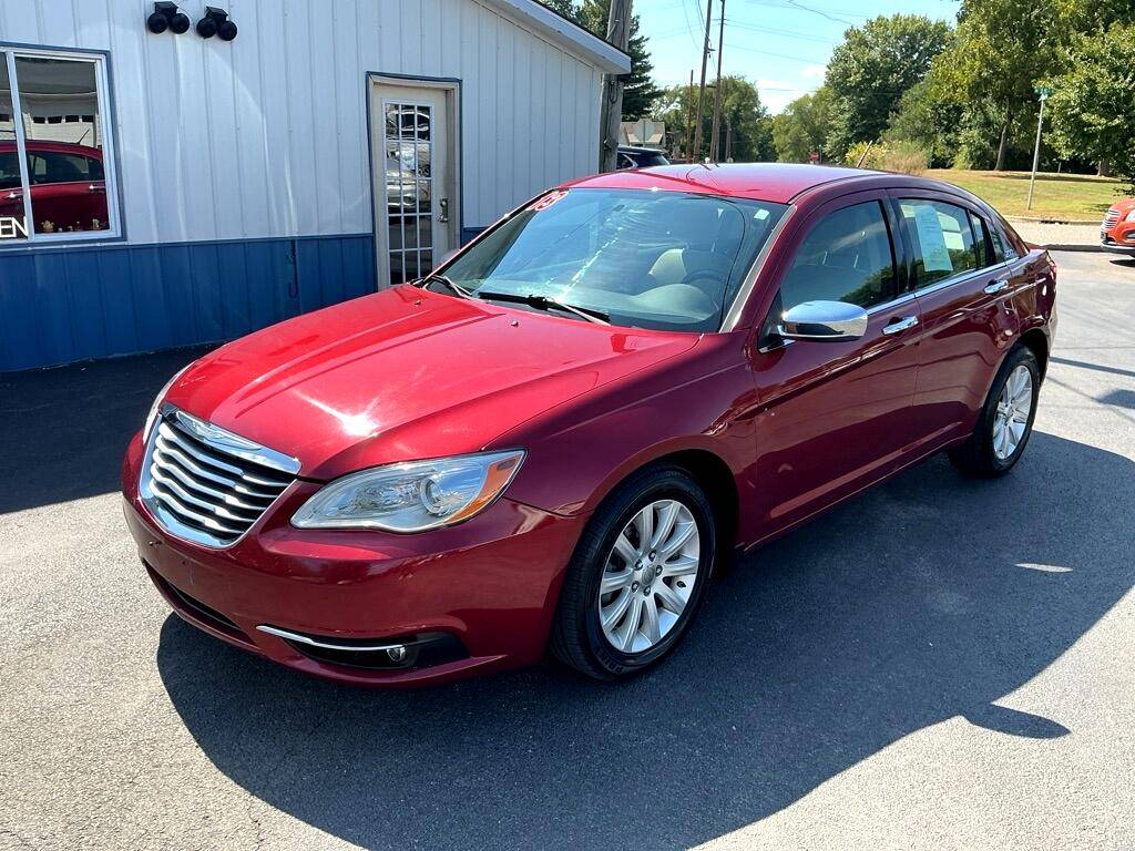2013 Chrysler 200 Limited — Sedan — 141,909 mi — Terre Haute, IN