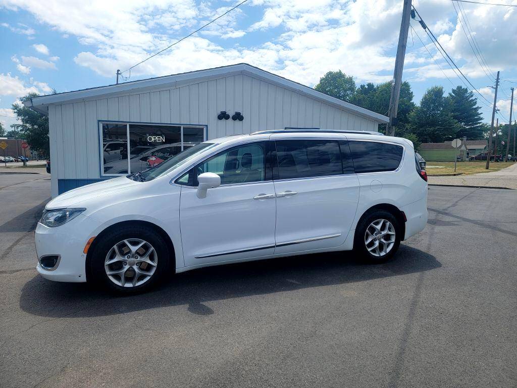 2019 Chrysler Pacifica Touring L Plus — Minivan — 100,746 mi — Terre Haute, IN