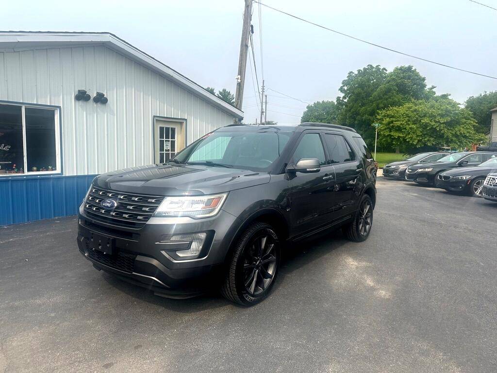 2017 Ford Explorer XLT — SUV — 121,629 mi — Terre Haute, IN