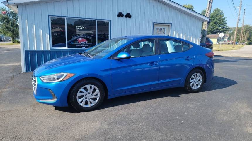 2017 Hyundai Elantra SE — Sedan — 106,490 mi — Terre Haute, IN