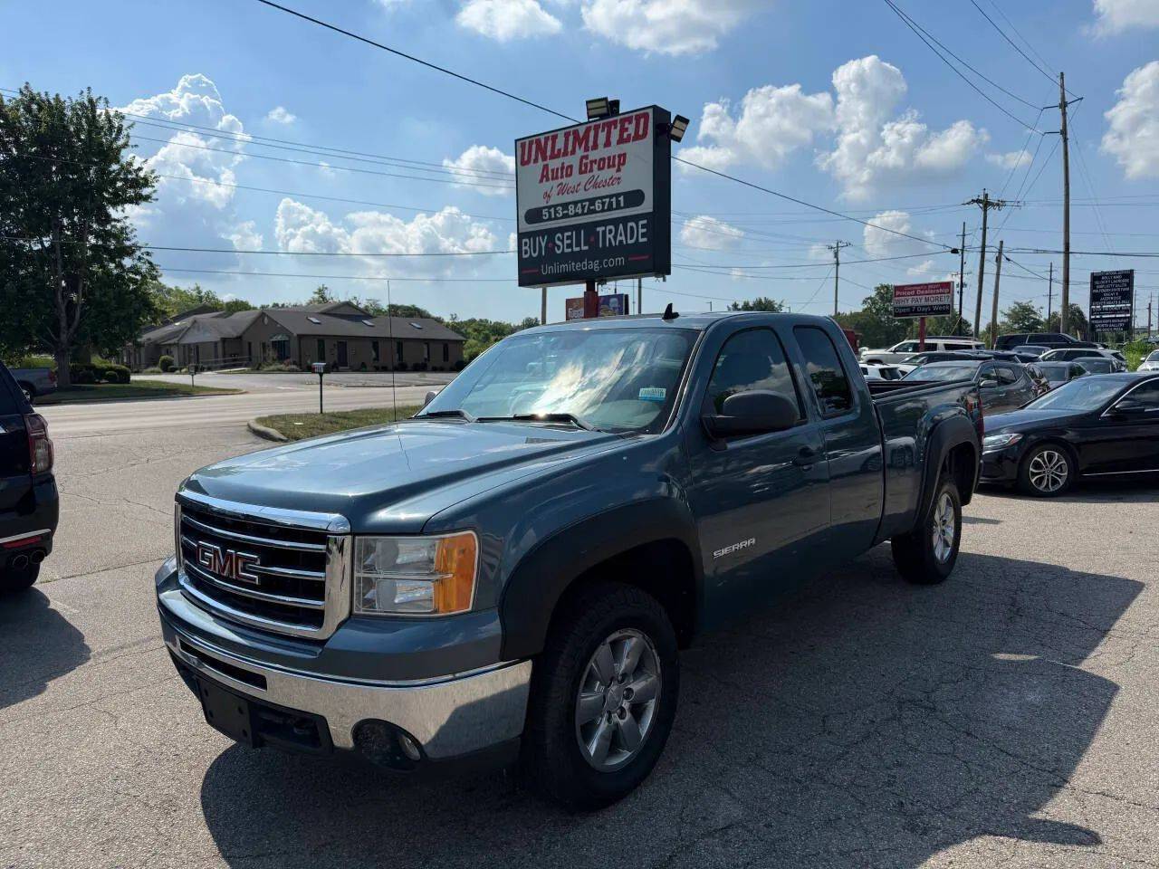 2013 GMC Sierra 1500 SLE — Pickup Truck — 101,722 mi — West Chester, OH