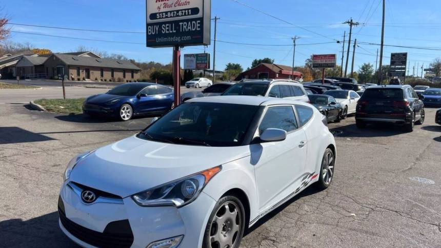 2017 Hyundai Veloster Base — Hatchback — 108,244 mi — West Chester, OH