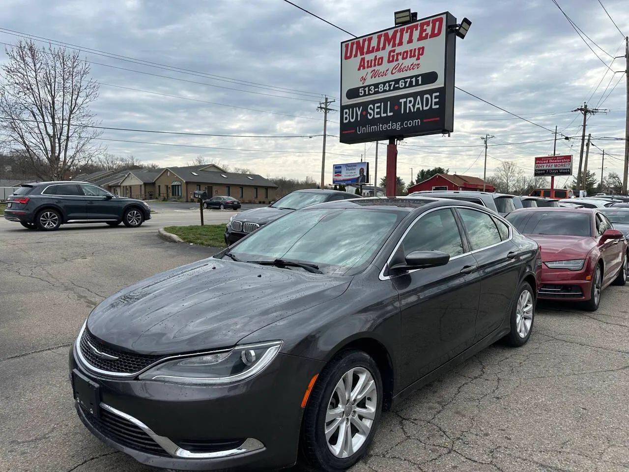 2015 Chrysler 200 Limited — Sedan — 104,619 mi — West Chester, OH