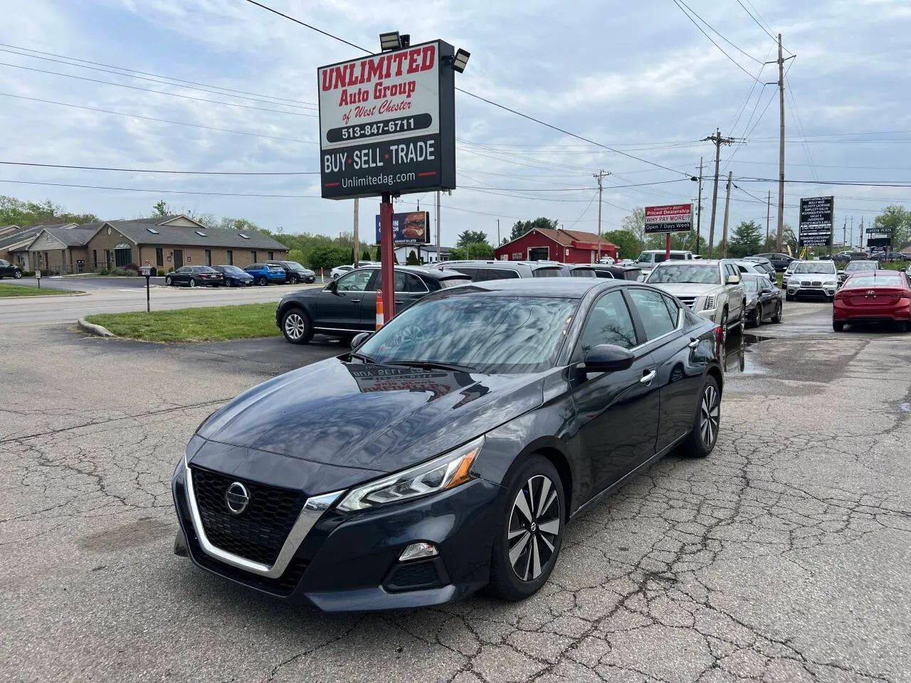 2022 Nissan Altima SV — Sedan — 74,147 mi — West Chester, OH