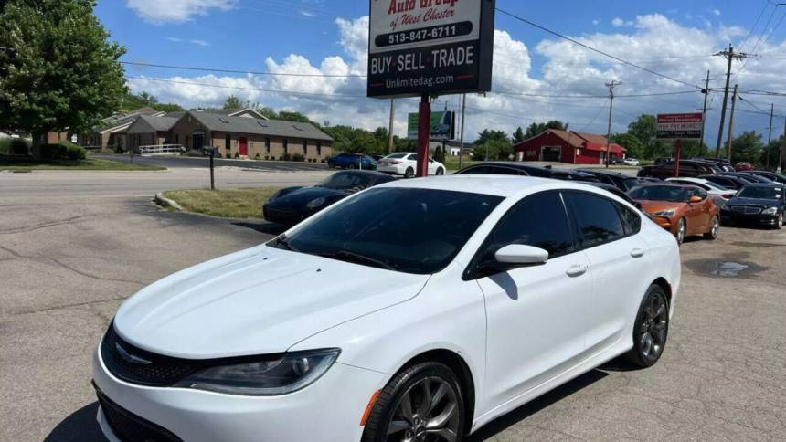 2016 Chrysler 200 S — Sedan — 130,443 mi — West Chester, OH