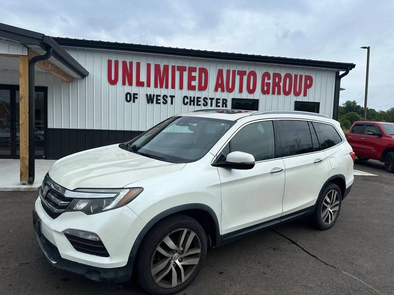 2017 Honda Pilot Touring — SUV — 159,895 mi — West Chester, OH