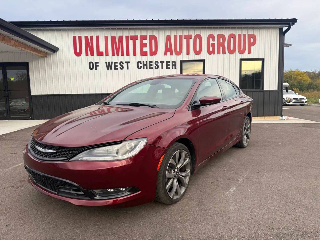 2015 Chrysler 200 S — Sedan — 114,737 mi — West Chester, OH