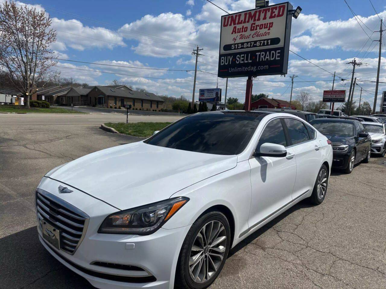 2015 Hyundai Genesis 3.8 — Sedan — 112,910 mi — West Chester, OH