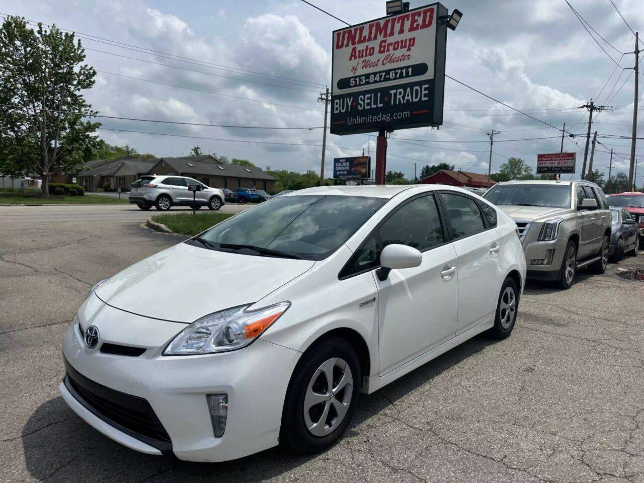 2013 Toyota Prius Five — Sedan — 139,317 mi — West Chester, OH