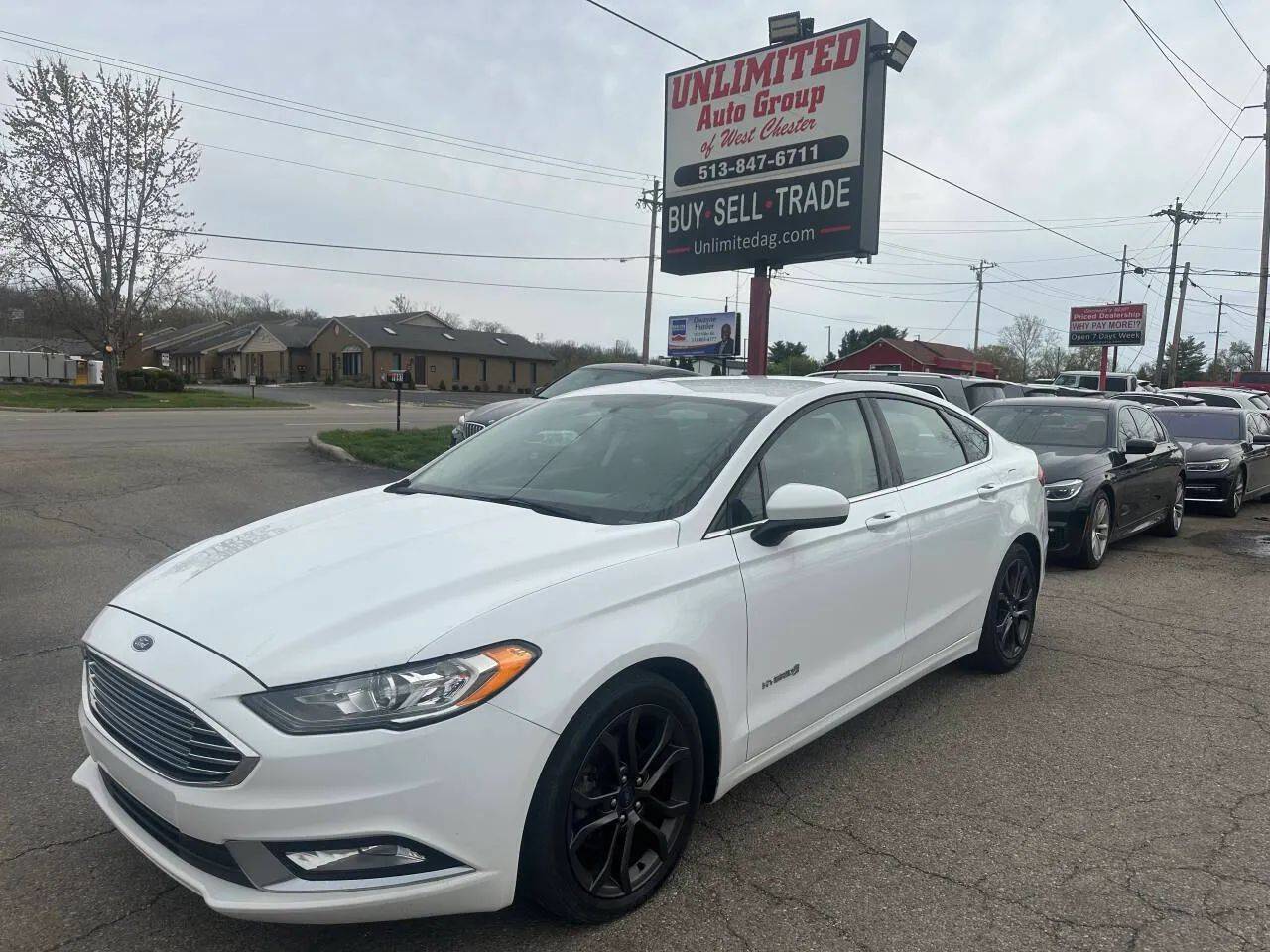2018 Ford Fusion Hybrid SE — Sedan — 121,557 mi — West Chester, OH