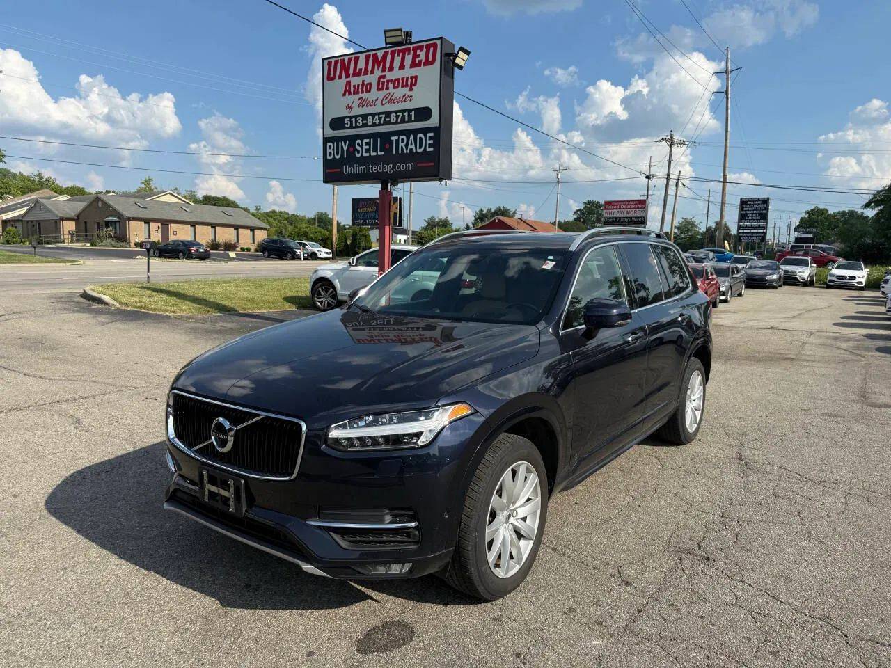2017 Volvo XC90 Momentum — SUV — 134,497 mi — West Chester, OH