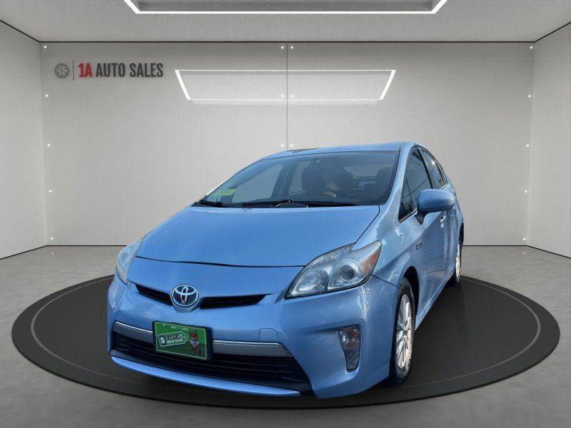 2012 Toyota Prius Advanced — Hatchback — 130,980 mi — Walpole, MA