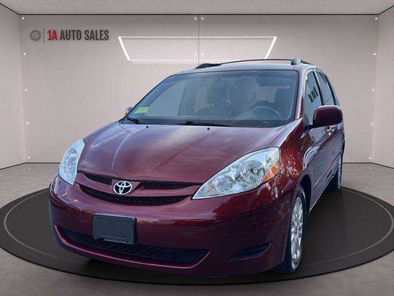 2009 Toyota Sienna XLE — Minivan — 120,578 mi — Walpole, MA
