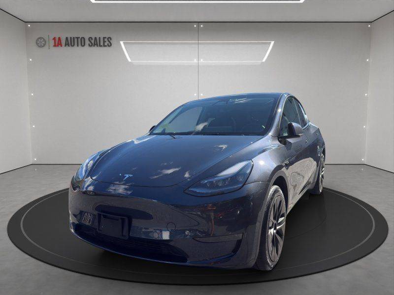 2025 Tesla Model Y Long Range — SUV — 2,976 mi — Walpole, MA